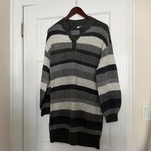 American Eagle Outfitters Gray and Black Sweater Dress Size Small
